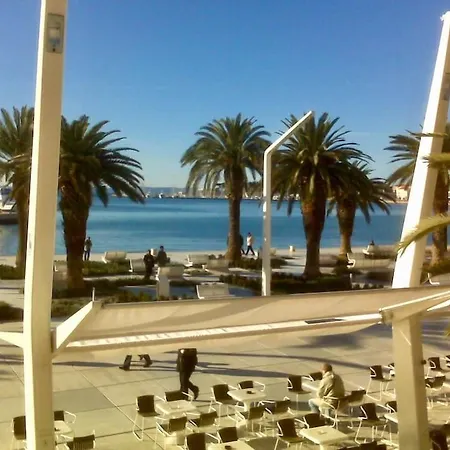 Cozy And Διαμέρισμα *