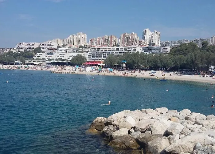 Apartment Cozy And Split